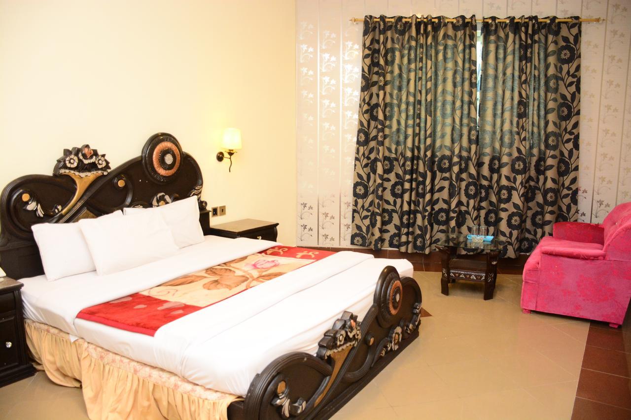 Hotel Move-N-Pick Murree Extérieur photo
